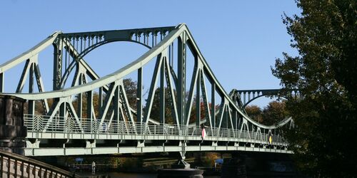Die Glienicker Brücke, Foto: Steffen Lehmann, Lizenz:  TMB-Fotoarchiv