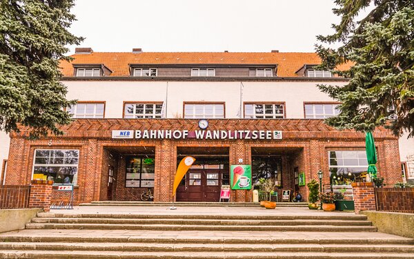 Tourist-Information im Bahnhof Wandlitzsee, Foto: Martina Krysmansky, Lizenz: Tourismusverein Naturpark Barnim