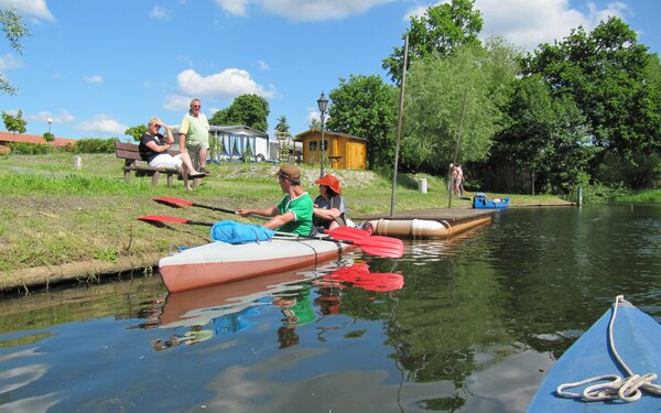 Anlegestelle am Campingplatz Jägerbude, Foto: Seenland Oder-Spree e.V.