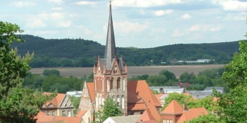 Blick aus dem Schlossgarten auf den Altstadtkern von Bad Freienwalde, Foto: Reinhard Schmook