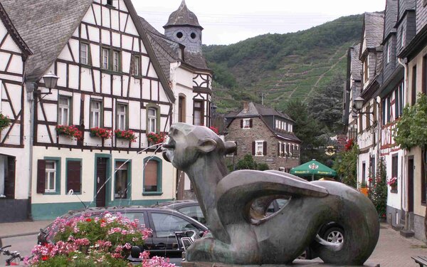 Tatzelwurmbrunnen, Foto: Abrasax, Wikimedia Commons, CC BY-SA