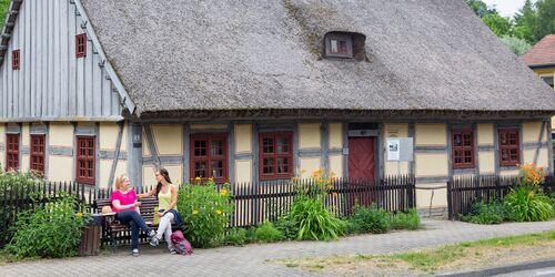 Strohhaus Neuzelle, Foto: Florian Läufer, Lizenz: Seenland Oder-Spree