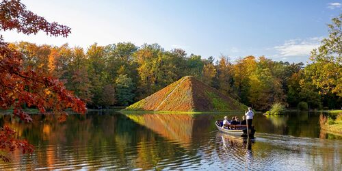 Gondelfahrt im Branitzer Park, Foto: Andreas Franke, Lizenz: Stiftung Fürst Pückler Museum Park und Schloss Branitz
