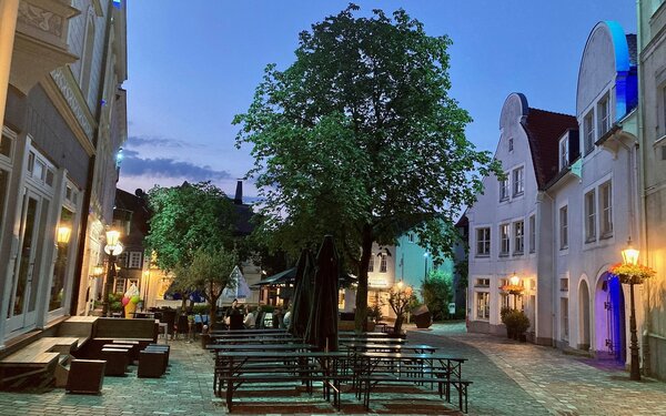 Graf Engelbert Platz, Foto: Ulrike Tütemann