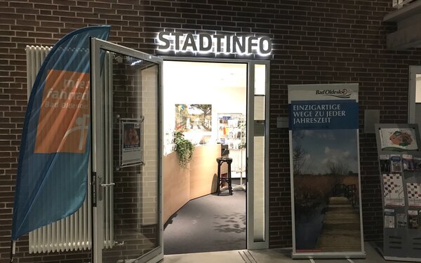 Stadt Bad Oldesloe, Eingang Stadtinfo, Foto: Stadt Bad Oldesloe