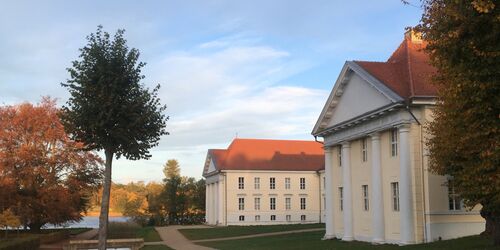 Kavalierhaus Rheinsberg, Foto: Jannika Olesch, Lizenz: Tourismusverband Ruppiner Seenland e.V.