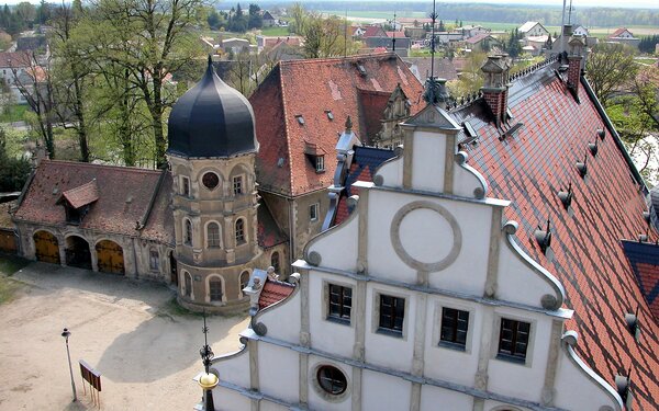 Schönfeld, Neues Schloß, Foto: Jörg Blobelt, CC BY-SA 4.0, https://commons.wikimedia.org