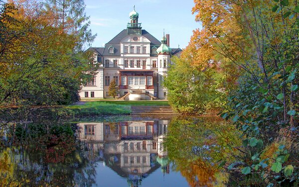Schloss Uebigau, Foto: Jörg Blobelt, CC BY-SA 4.0, https://commons.wikimedia.org
