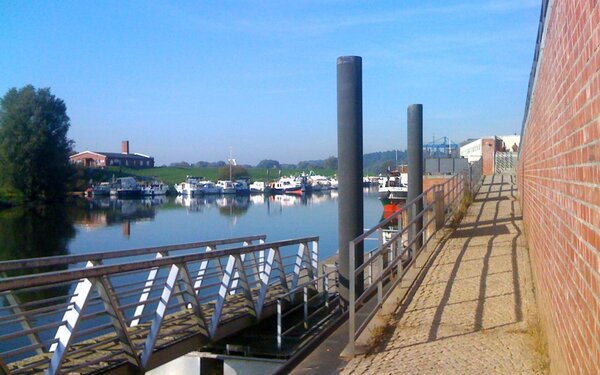 Boizenburg Elbhafen, Foto: Wittsun, CC BY-SA 3.0, https://commons.wikimedia.org