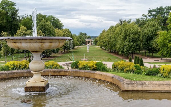 Schlosspark in Neustrelitz, Foto: JoachimKohler-HB, CC BY-SA 4.0, https://commons.wikimedia.org