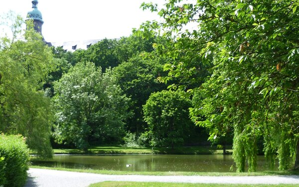 Schlosspark Sondershausen, Foto: HieRo GlyPhe, CC BY-SA 3.0, https://commons.wikimedia.org