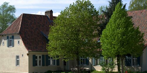 Gutshaus mit Hofladen, Foto: Stormy-Annika Mildner