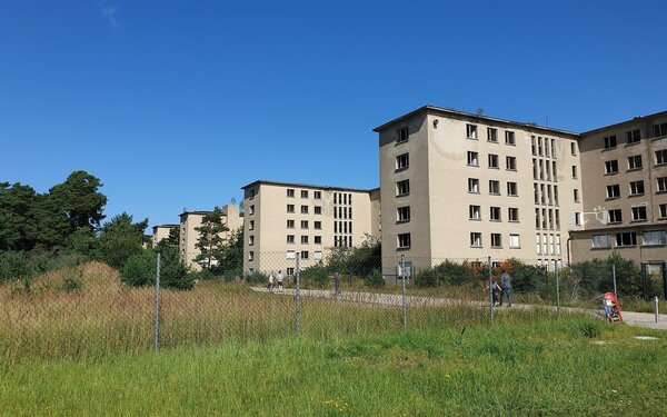 Gebäude Nordstrand Prora, Foto: Strubbl, CC0, https://commons.wikimedia.org/