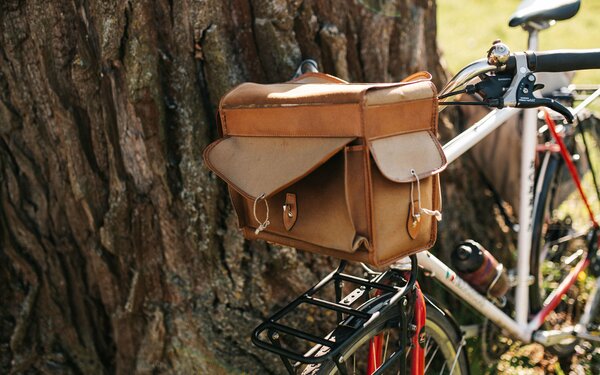 Fahrrad mit Lenkertasche, Foto: Steven Ritzer, Lizenz: Tourismusverband Havelland e.V.