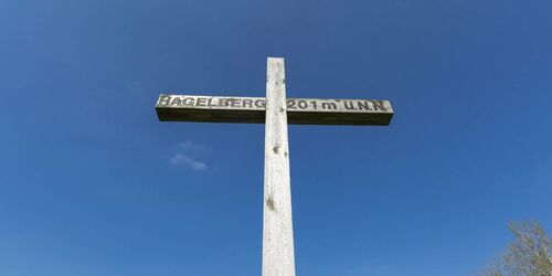 Gipfelkreuz auf dem Hagelberg, Foto: Steffen Lehmann, Lizenz: TMB-Fotoarchiv
