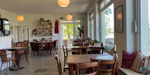 Innenraum KaffeeKonsum in Wolletz, Foto: Madlen Kienitz, Lizenz: Tourismusverein Angermünde e. V.
