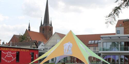 Zeltterrasse im Winckelmann-Museum, Foto: Archiv Winckelmann-Museum