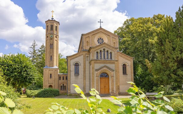 Kirche Caputh, Foto: Martin Karnbach, Lizenz: Gemeinde Schwielowsee