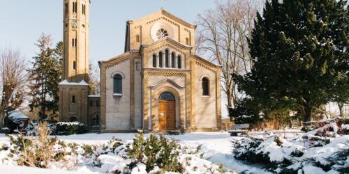 Kirche Caputh im Winter, Foto: Tourismusverband Havelland, Lizenz: Tourismusverband Havelland