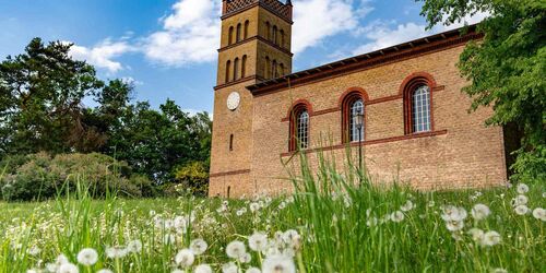 Schinkelkirche in Petzow, Foto: Steffen Lehmann, Lizenz: TMB Tourismus-Marketing Brandenburg