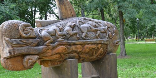 Skulptur auf der Theaterinsel Gubin, Foto: Marketing und Tourismus Guben e.V.