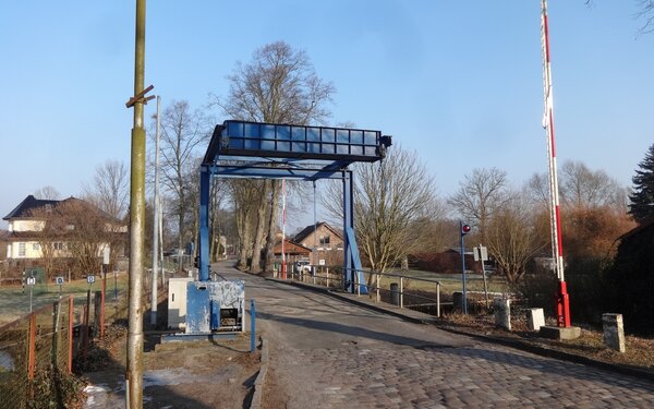 Zugbrücke Groß Köris, Foto: Assenmacher, CC BY-SA 4.0, https://commons.wikimedia.org