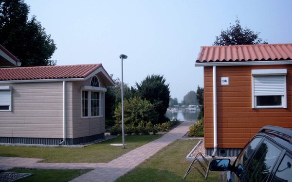 Bungalow im Erholungsgebiet "Kiebitz", Foto: Tourismusverband Elbe-Elster-Land e.V., Lizenz: Tourismusverband Elbe-Elster-Land e.V.