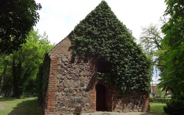 St. Annenkapelle Trebbin, Foto: Assenmacher, CC BY-SA 3.0, https://commons.wikimedia.org/
