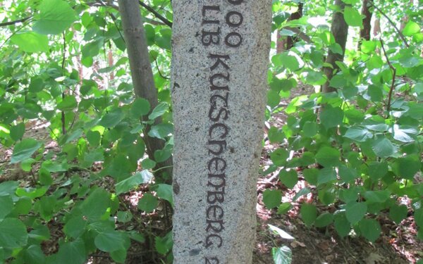 Stele auf dem Kutschenberg  Amt Ortrand