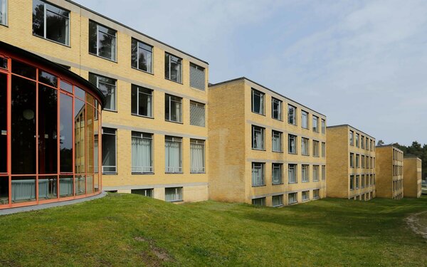 Waldseite UNESCO-Welterbe Bauhaus in Bernau, Foto: Jean Molitor