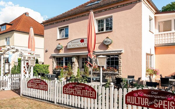 Café Rosengarten in Wandlitz, Foto: Restaurant "Rosengarten" UG