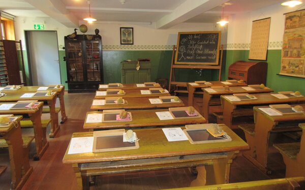 Klassenzimmer im Museum Eilenburg  terra press Berlin