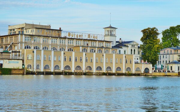 Müggelspree mit Berliner Bürgerbräu, Foto: Ulrich Dregler, Lizenz: pixabay.com
