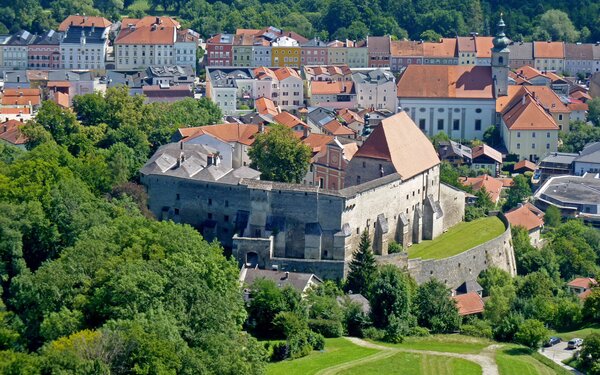 Burg Tittmoning Luftansicht, Foto: Stadt Tittmoning