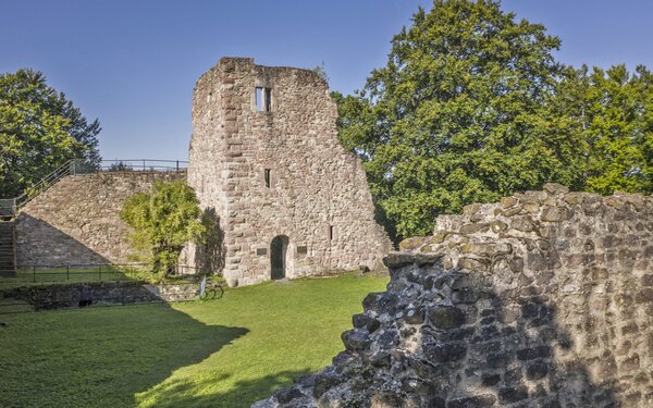 Burgruine Steckelberg, Foto: Spessart Tourismus und Marketing GmbH