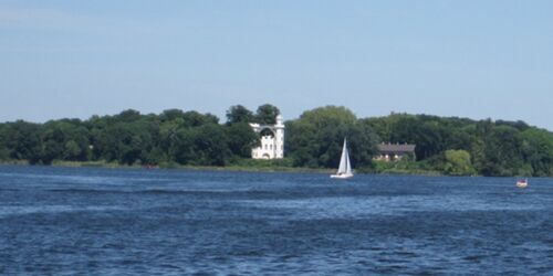 Blick auf die Pfaueninsel, Foto: Angela Wuschko, Lizenz: SPSG