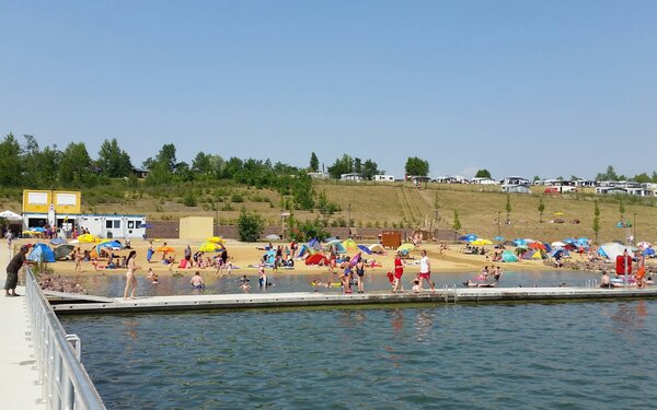 Strandbad Stoebnitz, Foto: Andreas Foertsch, Lizenz: GeiseltalSee Tourismus e.V.