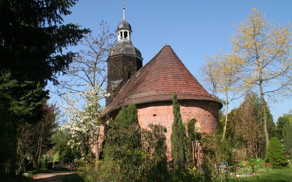 Pfarrkirche Saxdorf, Foto: Jörg Schuster