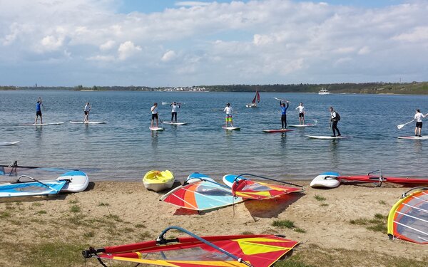 Am Strand der Wassersportschule, Foto: ALL-on-SEA