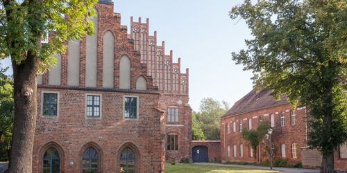 Kloster Zinna - Alte und Neue Abtei, Foto: Jedrzej Marzecki