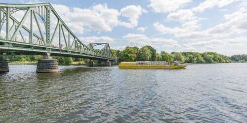 Die Glienicker Brücke, Foto: Steffen Lehmann, Lizenz: TMB-Fotoarchiv