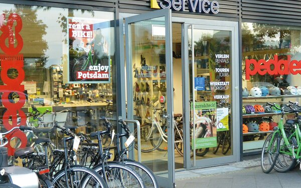 pedales - Radstation im Potsdamer Hauptbahnhof