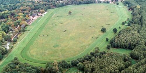 Hoppegarten aus der Luft, Foto: Rennbahn Hoppegarten GmbH & Co. KG