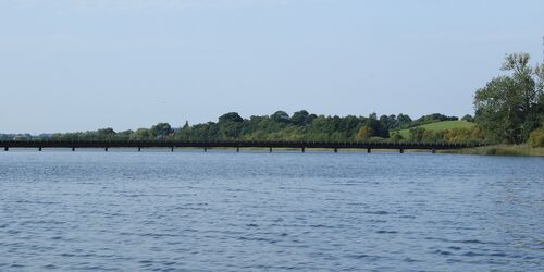 Schöninsel-Brücke im Inselsee bei Güstrow, Foto: Beate Meder-Trost