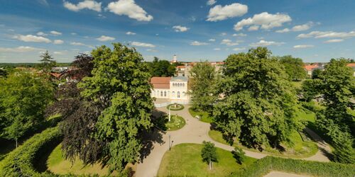 Die Orangerie im Schlossgarten in Neustrelitz, Foto: Stadt Neustrelitz/Rebekka Meßner