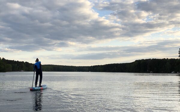 SUP-Tour auf dem Hölzernen See, Foto: André Ribbecke, Lizenz: SUPaRound GmbH