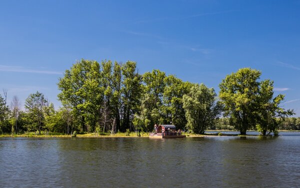 Floß auf der Havel, Foto: TMB-Fotoarchiv/Yorck Maecke