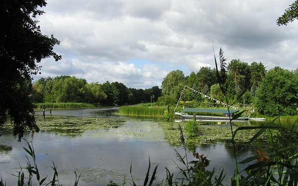 Treidelkahn auf dem Friedrich-Wilhelm-Kanal, Foto: Seenland Oder-Spree/Carola Zenker