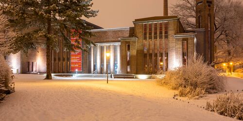 Winteridylle am Brandenburgischen Landesmuseum für moderne Kunst, Foto: Andreas Franke, Lizenz: CMT Cottbus