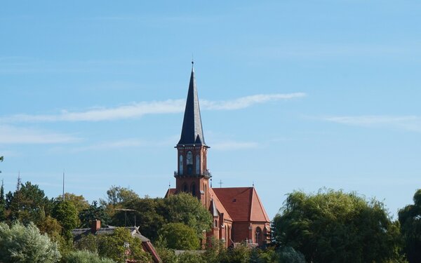 Fischländer Kirche, Foto: Cindy Wohlrab / KVW Wustrow